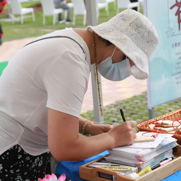 元旦特辑|回忆温暖,沈阳龙生墓园让爱照进未来