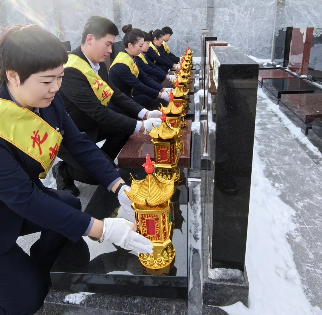 元宵佳节 | 沈阳龙生人文纪念园送福灯，月圆情满点亮思亲路