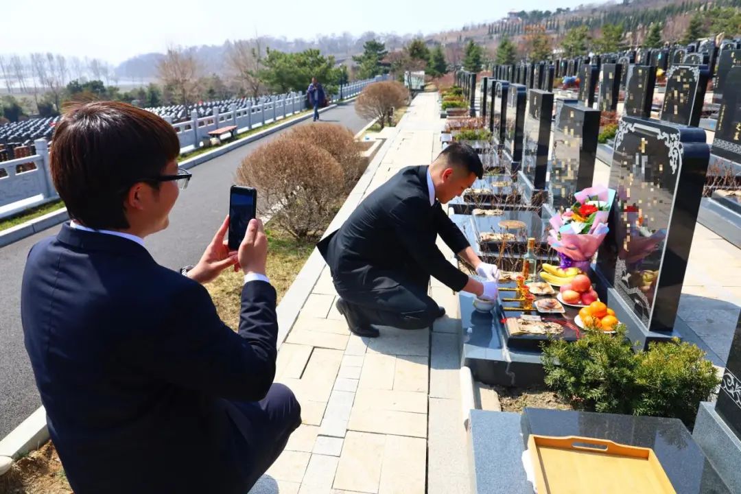 母亲节代祭服务,沈阳龙生墓园以专业守护每一份牵挂