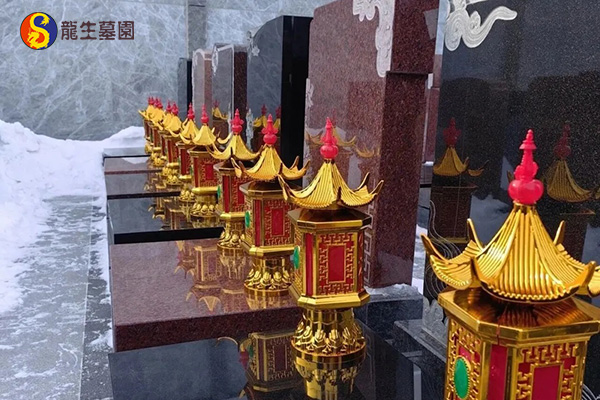 沈阳墓园祭奠仪式中的供品选择指南！